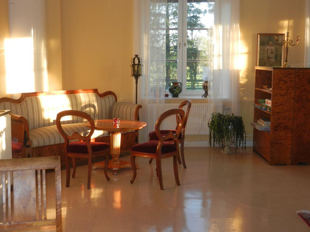 Gothem Logi Guest House ภายนอก รูปภาพ